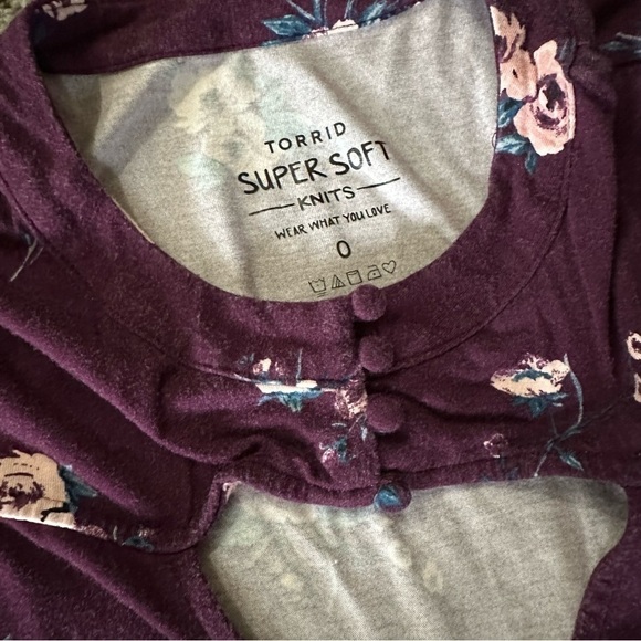 Torrid Super Soft Babydoll Shirt Bundle Ursula Floral - Picture 5 of 6
